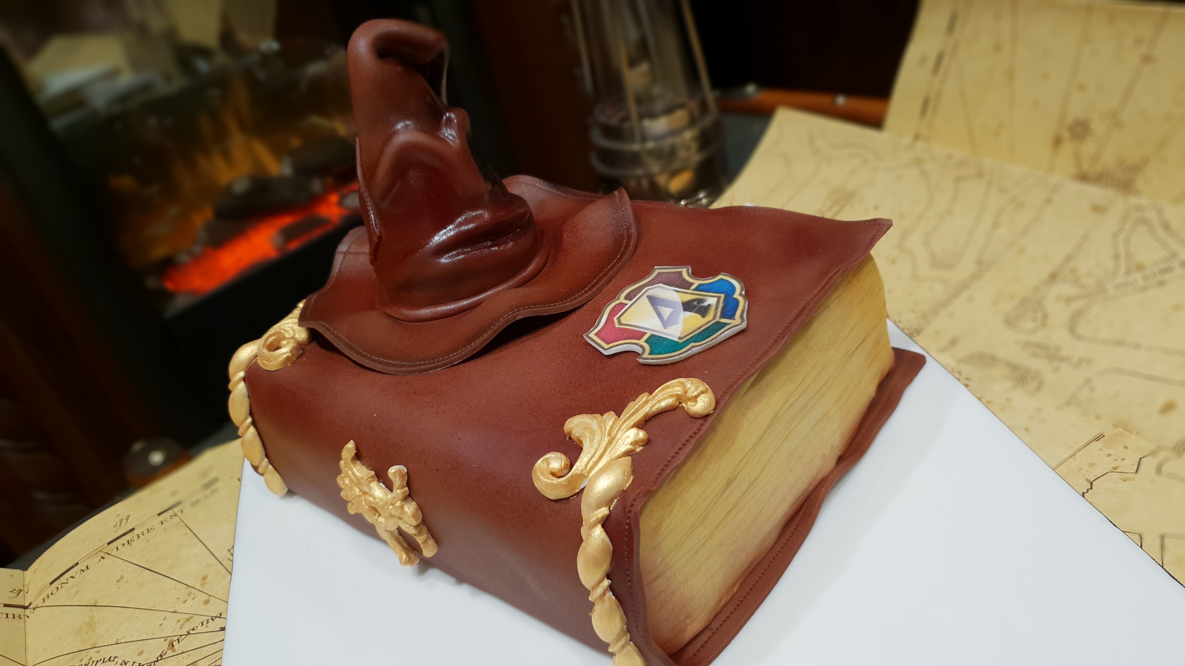 le magnifique gâteau d'anniversaire sur le thème Harry Potter - Photo de  les jardins de saint laurent, Arras - Tripadvisor