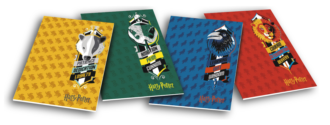 4 cahiers Harry Potter.