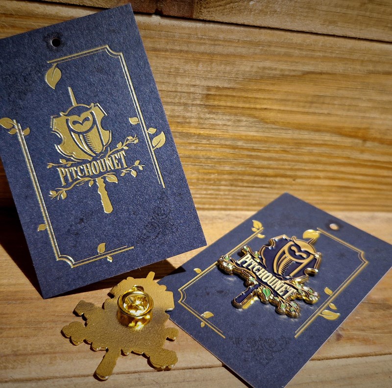 Pin's émaillé Pitchounet classique - Les 4 Maisons