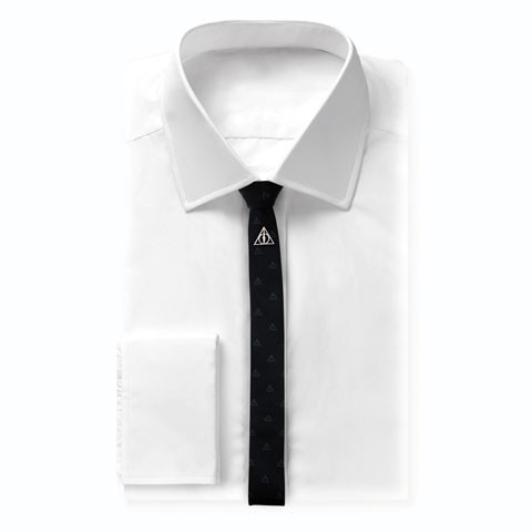 Cravate Reliques de la Mort et pin’s (deluxe) - Harry Potter