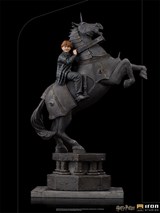 figurine ron weasley wizard chess deluxe art iron studios 11