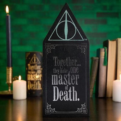 plaqhfhv0l-plaqhfhv0l-2-plaque-en-bois-reliques-de-la-mort-decoration-harry-potter1-1