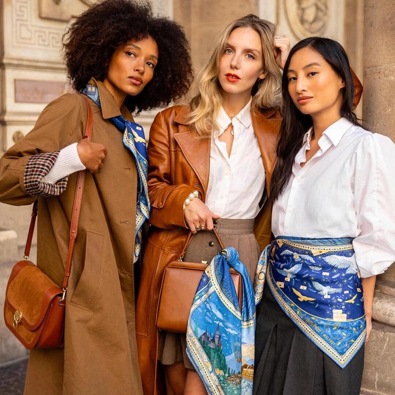 Carré de soie 90, Harry Potter, L'arrivée à Poudlard