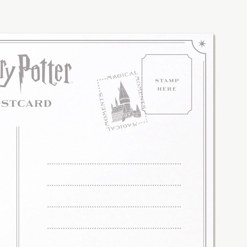 Carte postale Harry Potter par MinaLima - 'Fred reckons people need a laugh these days'