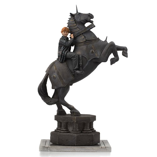 figurine ron weasley wizard chess deluxe art iron studios